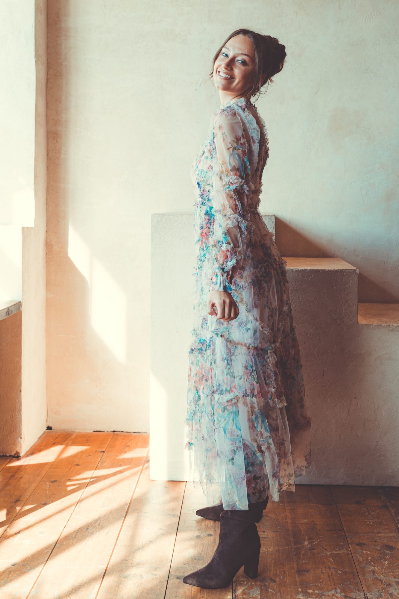 Just Tizie — Fashion- und Editorial-Model aus Berlin, Aufnahme im Gegenlicht
